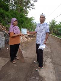 Pembagian SPPT PBB Kepada Warga Padukuhan Bengle I